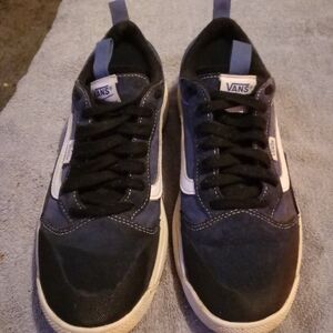Vans ultra range EXO men's size 7 1/2women's size 9